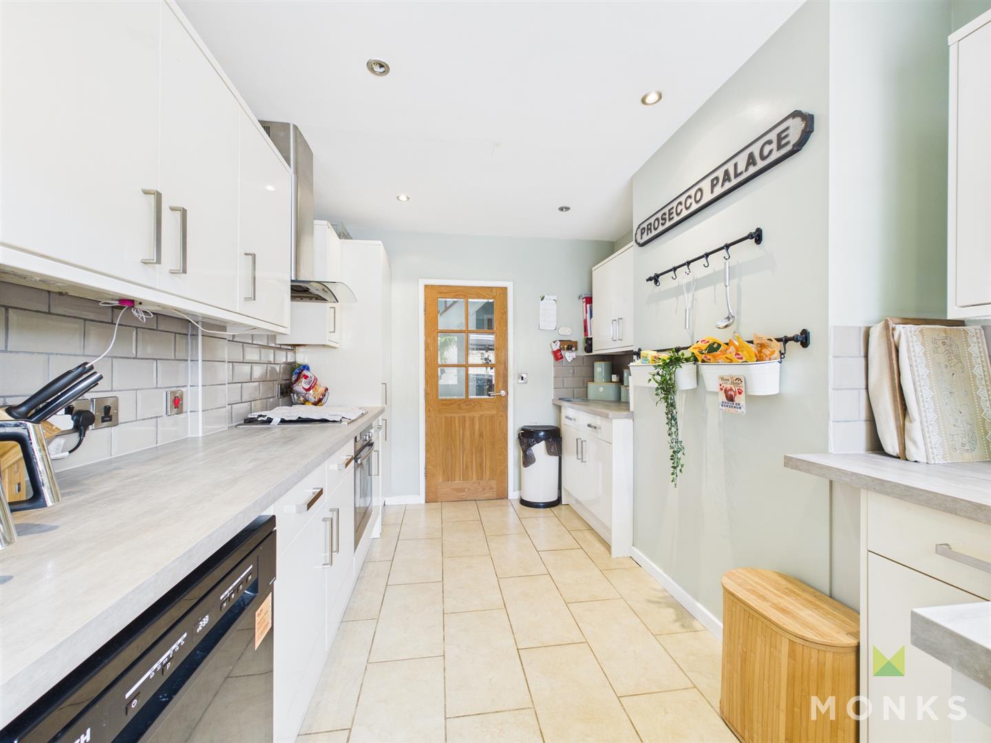 3 Rosehill Close, Oswestry, SY11 4DY SSTC